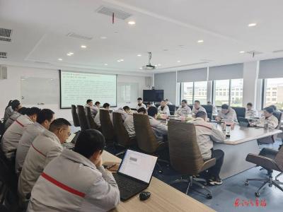 东风特商召开2026年目标必达、攻坚动员专题学习研讨会