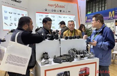 东风轻发产品上海法兰克福汽配展受关注