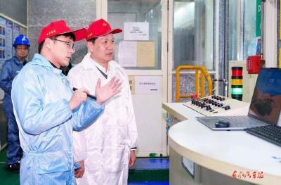 冯长军在武汉基地开展安全检查