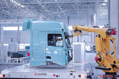 静谧的繁忙——东风商用车D600智慧工厂87秒下线一台驾驶室的背后