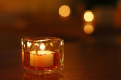 每日一读 | 那夜的烛光