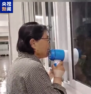 20250607张桂梅的小喇叭开始广播了 连续15年高考送考