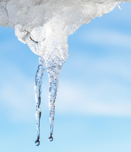 荀子：青，取之于蓝而青于蓝；冰，水为之而寒于水