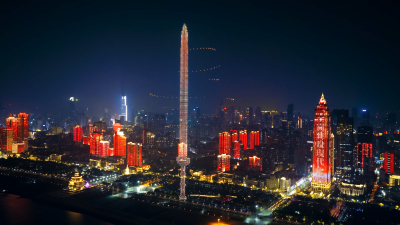 260米越王勾践剑，惊现武汉夜空！