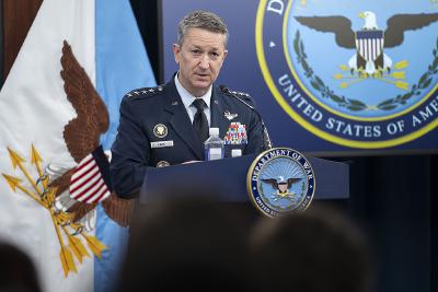 美以伊对峙第十一日 美提有条件谈判 伊誓言“以眼还眼”