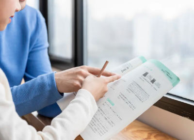 期中复习没方向？3个科学方法，让孩子高效备考不焦虑
