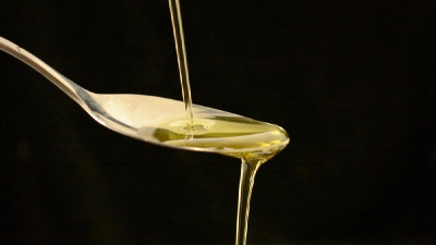 这几种油吃超标了容易患多种疾病，你家餐桌上可能天天见→